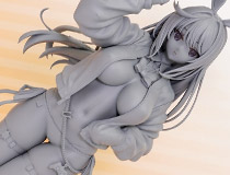 【WF2026冬】saitomさんイラストを立体化！キューズQ新作美少女フィギュア「saitomオリジナル 宇佐田ゆう」監修中原型が展示！