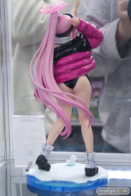 秋葉原の新作フィギュア展示の様子 2026年4月25日 あみあみ 秋葉原ラジオ会館店 エイミ 高坂穂乃果 南ことり 園田海未 メアリー 02