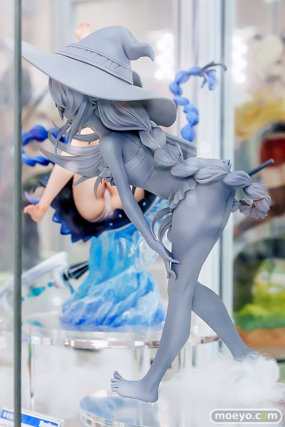 秋葉原の新作フィギュア展示の様子 あみあみ 秋葉原ラジオ会館店 Lucrea 無職転生 ～異世界行ったら本気だす～ ロキシー 水着Ver. フィギュア ルクリア 05