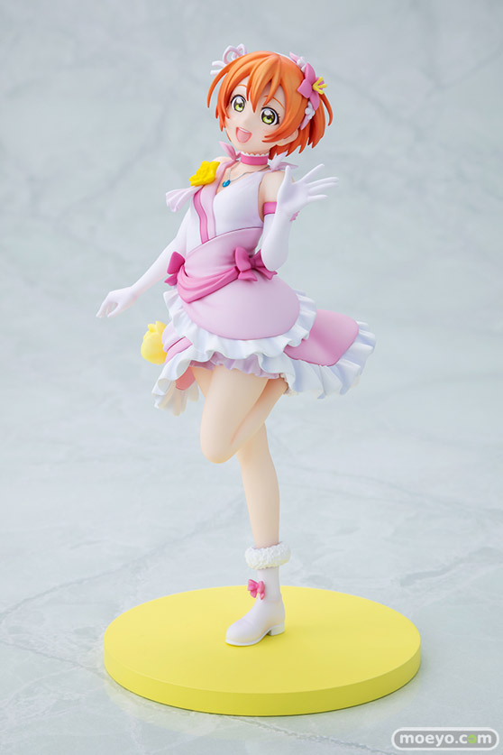 『ラブライブ！』より、『僕たちはひとつの光』衣装の星空 凛、西木野真姫、小泉花陽がノンスケールフィギュア化！5月28日（木）より予約受付開始！ 03