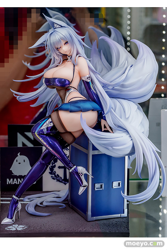 秋葉原の新作フィギュア展示の様子 2026年5月30日 あみあみ 秋葉原ラジオ会館店 水泳部の部長ちゃん 信濃 八奈見杏菜 01