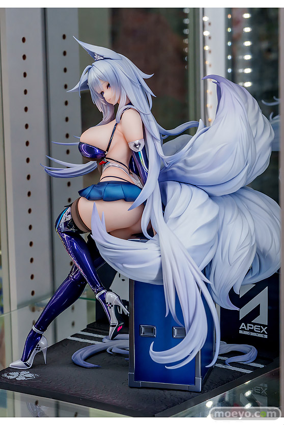APEX アズールレーン 信濃 寝待の銀輿Ver. LEDアクリル展示ケース付きスペシャル版 フィギュア あみあみ 秋葉原ラジオ会館店 05