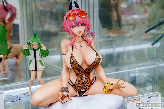 アルファマックス アズールレーン ブレマートン ピロー・コンサルテーション ver. AXIA Lilan フィギュア あみあみ秋葉原ラジオ会館店 02