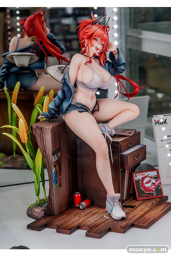 Hobby sakura 勝利の女神:NIKKE レッドフード:レトロデイズ 豪華版 フィギュア あみあみ 秋葉原ラジオ会館店 02