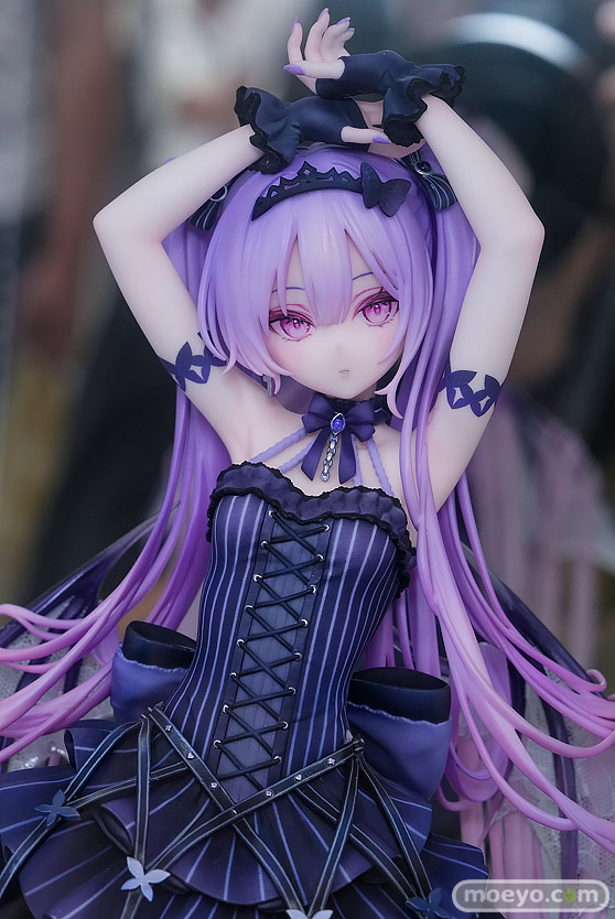 秋葉原の新作フィギュア展示の様子 あみあみ秋葉原フィギュアタワー店 朧ルナ クリスティーナ イヴ 15