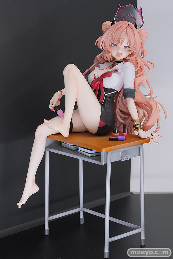 秋葉原の新作フィギュア展示の様子 東京フィギュアギャラリー アズールレーン 霧島 ブレイブリーサマー ブルーアーカイブ キララ メモリアルロビーVer. ブルーアーカイブ アスナ （制服） 13