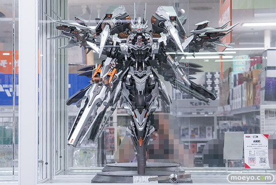 秋葉原の新作フィギュア展示の様子 あみあみ 秋葉原ラジオ会館店 アニス：スター ギガンティックモダニア ニキータ 05