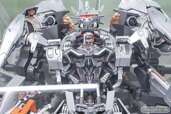 秋葉原の新作フィギュア展示の様子 あみあみ 秋葉原ラジオ会館店 アニス：スター ギガンティックモダニア ニキータ 06