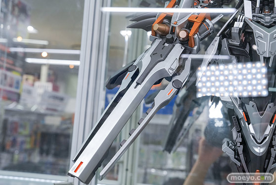秋葉原の新作フィギュア展示の様子 あみあみ 秋葉原ラジオ会館店 アニス：スター ギガンティックモダニア ニキータ 07