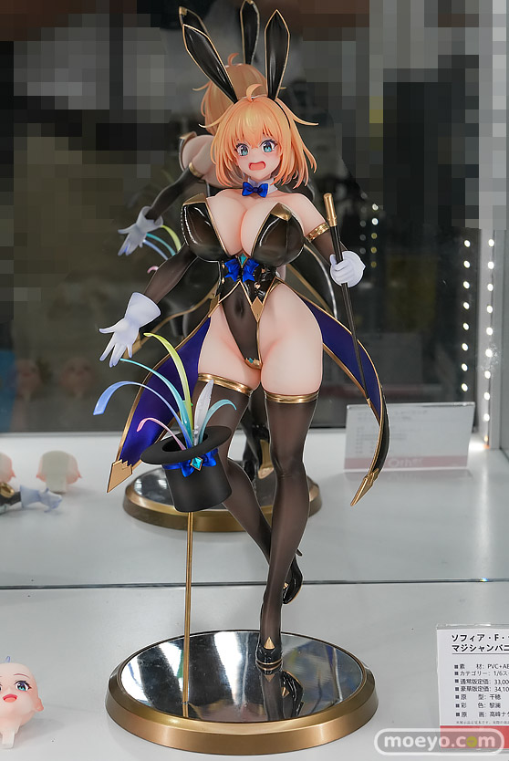 秋葉原の新作フィギュア展示の様子 2026年8月7日 あみあみ 秋葉原ラジオ会館店 ソフィア・F・シャーリング マジシャンバニーVer.　七海千秋 女神ドレス 01