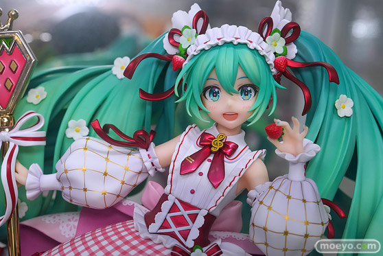 秋葉原の新作フィギュア展示の様子 2026年8月7日 あみあみ 秋葉原ラジオ会館店 ソフィア・F・シャーリング マジシャンバニーVer.　七海千秋 女神ドレス 13