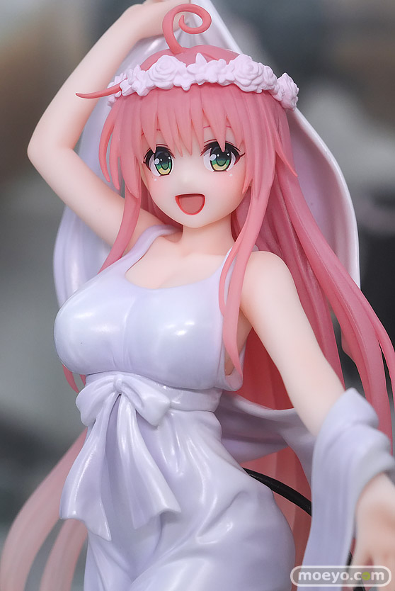 秋葉原の新作フィギュア展示の様子 2026年8月7日 あみあみ 秋葉原ラジオ会館店 ソフィア・F・シャーリング マジシャンバニーVer.　七海千秋 女神ドレス 17