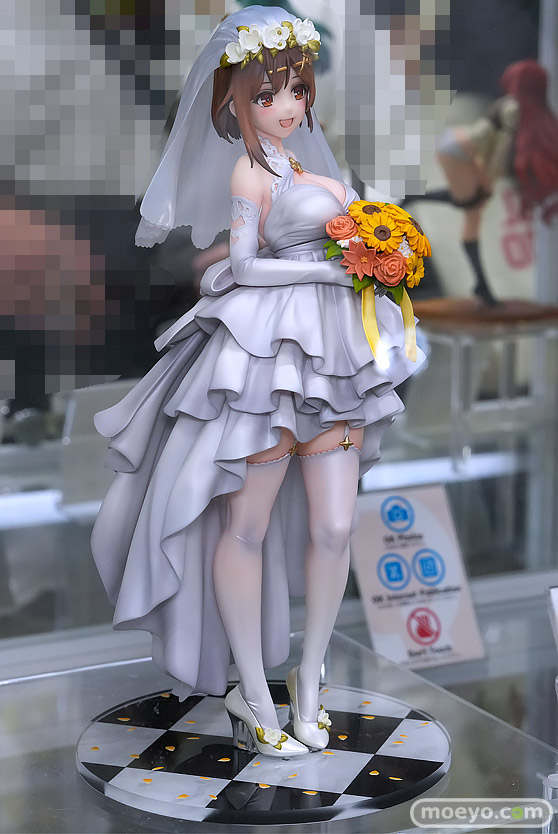 キューズQ ライザ（ライザリン・シュタウト）ウェディングStyle 目出ル金 DK フィギュア あみあみ 秋葉原ラジオ会館店 02