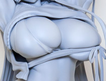 【WF2026夏】アルファマックス新作美少女フィギュア「アズールレーン フランチェスコ・カラッチョロ ～スポットライトの中の自白 ver.～」監修中原型が展示！