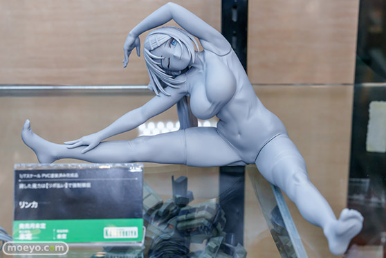 秋葉原の新作フィギュア展示の様子 フィギュア コトブキヤ秋葉原館 貸した魔力は【リボ払い】で強制徴収 リンカ 01