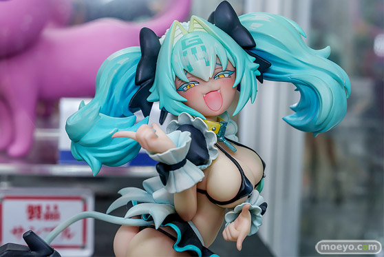秋葉原の新作フィギュア展示の様子 フィギュア あみあみ 秋葉原ラジオ会館店 イヨ 陸奥こまろ バイラ 02