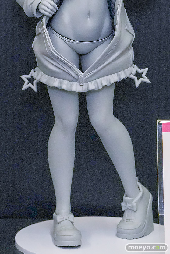 フィギュア ホビーメーカー合同展示商談会2026夏 MuseMolds 劇場版「Fate/kaleid liner プリズマ☆イリヤ Licht 名前の無い少女」 イリヤスフィール・フォン・アインツベルン 水着ver.もっちゃん 小唄 DimensionTrace 09