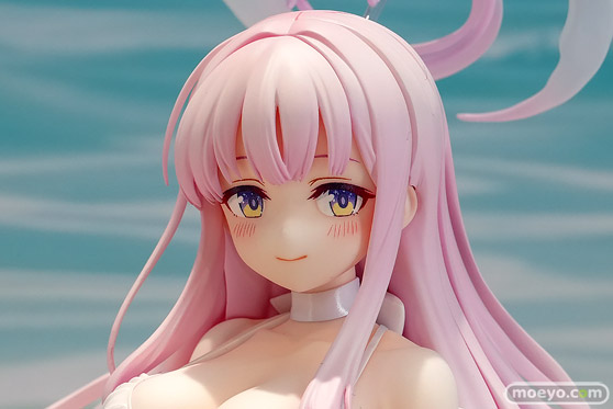 ブルーアーカイブ 5.5th Anniversary POP UP STORE in アキバCOギャラリー フィギュア グッドスマイルカンパニー G.S.Collection ブルーアーカイブ -Blue Archive- ミカ水着 ポット 溜渕聡太 GSC制作部 ねんどろん kokosando 06