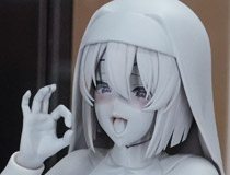 【エロホビ14】【アダルトフィギュア】2日目には武田弘光さんらしい「ひょっとこ顔」での展示も！のくちゅるぬ新作エロフィギュア「爆乳パーティーNTR リエッタ 偶像アイドルVer.」監修中原型が展示！